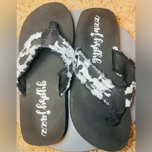 ✨NWOB Corkys Black & White Cow Print Super Cushion Sandals - Picture 2 of 4